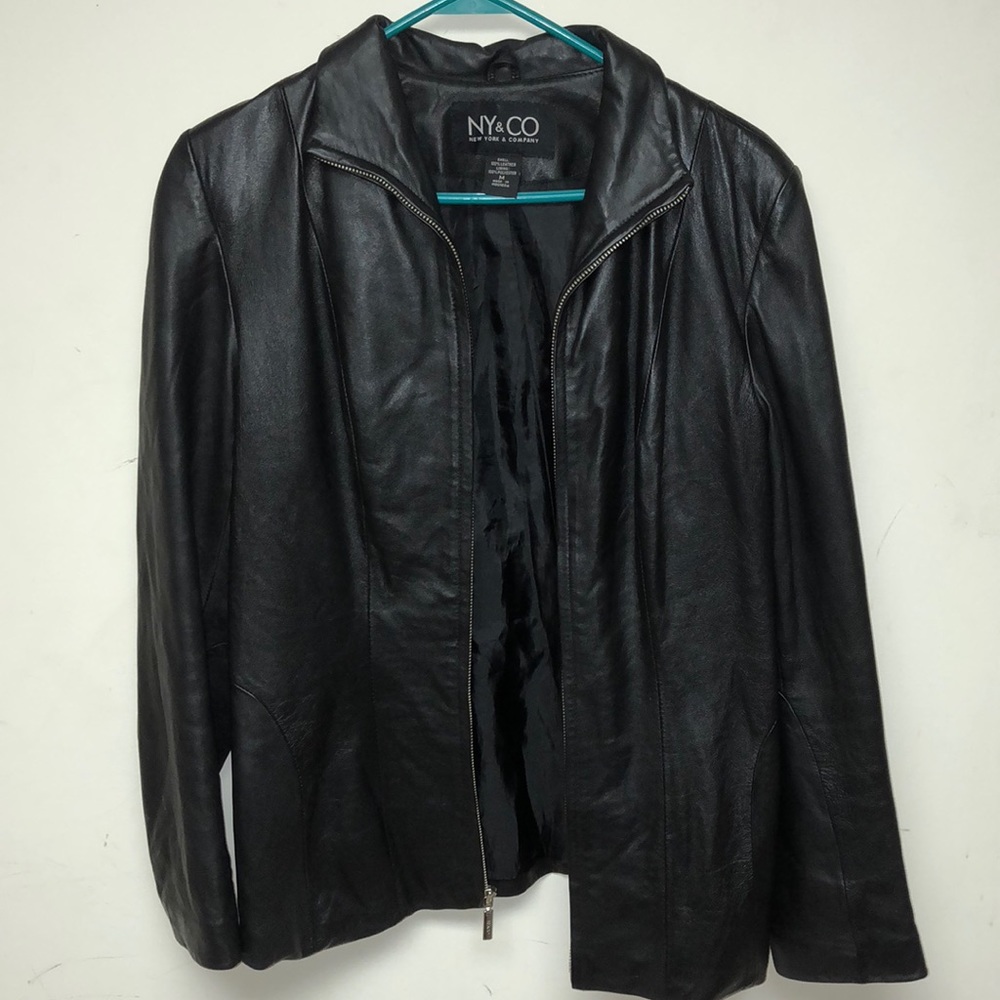 100% Leather Jacket NY&CO Vintage Medium Black